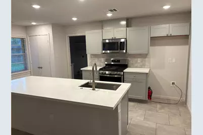 10031 Warwana Road, Houston, TX 77080 - Photo 5