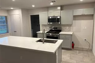 10031 Warwana Rd, Houston, TX 77080 - Photo 5