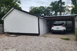 6239 Carver Rd, Houston, TX 77091 - Photo 1