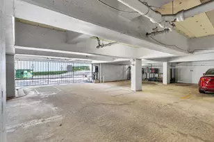 5050 Ambassador Way, Houston, TX 77056 - Photo 21