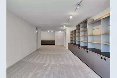 5050 Ambassador Way #218, Houston, TX 77056 - Photo 3