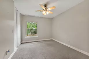 27 W Stony Bridge Ct, The Woodlands, TX 77381 - Photo 19