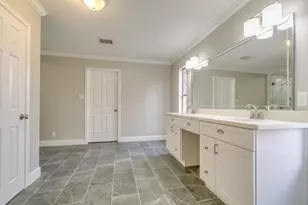 14022 Ragus Lake Dr, Sugar Land, TX 77498 - Photo 17