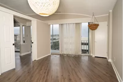 823 S Water Street #5F, Corpus Christi, TX 78401 - Photo 3