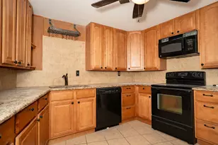 823 S Water St, Corpus Christi, TX 78401 - Photo 9