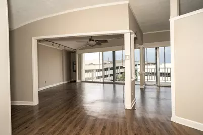 823 S Water Street #5F, Corpus Christi, TX 78401 - Photo 7