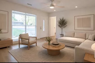 322 Broad Ripple Dr, Houston, TX 77336 - Photo 3