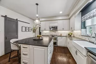 27 Cedarwing Ln, The Woodlands, TX 77380 - Photo 13