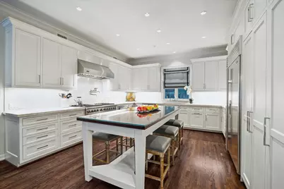 2249 Pelham Drive, Houston, TX 77019 - Photo 23