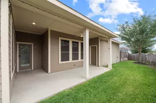 18423 Blue Hollow Heights Dr, Cypress, TX 77433 - Photo 15