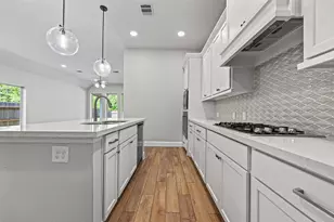 17371 Merigold Hts Dr, Conroe, TX 77302 - Photo 13