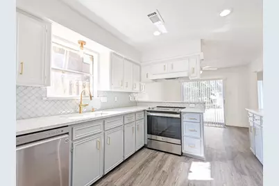 2706 Oakmont Lane, Missouri City, TX 77459 - Photo 7