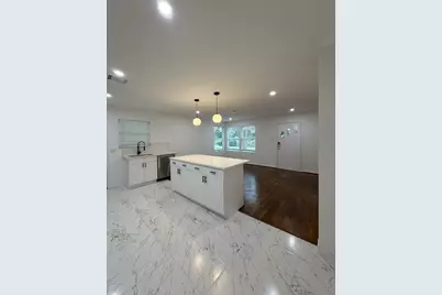 1972 W McKinney Street, Houston, TX 77019 - Photo 5