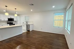 1972 W McKinney St, Houston, TX 77019 - Photo 3