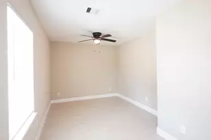 1206-B Pinewood Ln, Pasadena, TX 77502 - Photo 5