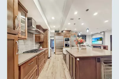 4521 Maple Street, Bellaire, TX 77401 - Photo 9