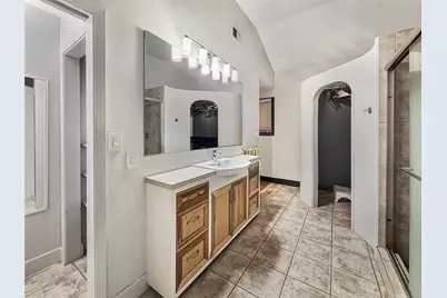 4521 Maple Street, Bellaire, TX 77401 - Photo 25