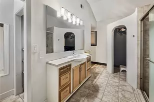 4521 Maple St, Bellaire, TX 77401 - Photo 25