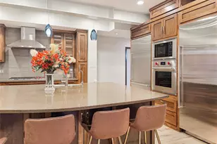 4521 Maple St, Bellaire, TX 77401 - Photo 13