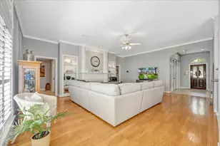 17027 Chapel Park Way, Houston, TX 77059 - Photo 17