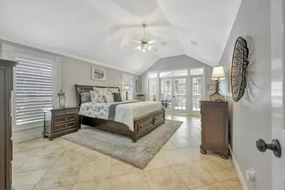 17027 Chapel Park Way, Houston, TX 77059 - Photo 29