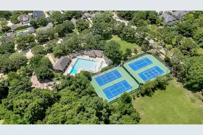 17027 Chapel Park Way, Houston, TX 77059 - Photo 47
