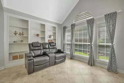 17027 Chapel Park Way, Houston, TX 77059 - Photo 33