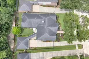 17027 Chapel Park Way, Houston, TX 77059 - Photo 5