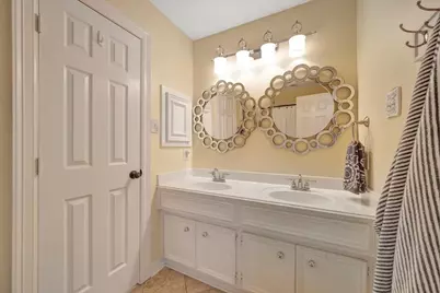17027 Chapel Park Way, Houston, TX 77059 - Photo 39