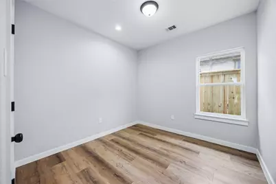 7316 Victoria Street, Houston, TX 77020 - Photo 13