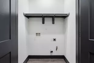 913 Panama Blvd, Houston, TX 77009 - Photo 13