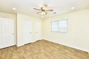 2402 Quartzsite St, League City, TX 77573 - Photo 29