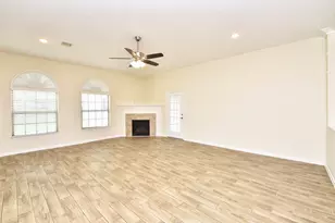 2402 Quartzsite St, League City, TX 77573 - Photo 11