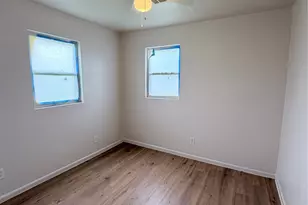 8602 Williamsdell St, Houston, TX 77088 - Photo 19