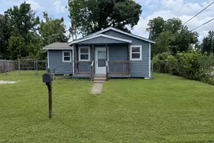 8602 Williamsdell St, Houston, TX 77088 - Photo 1