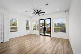 306 E 40th St, Houston, TX 77018 - Photo 15