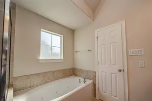 3302 Clearview Cir, Houston, TX 77025 - Photo 31