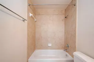 3302 Clearview Cir, Houston, TX 77025 - Photo 37