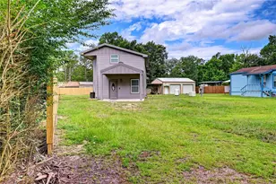 268 Sunrise Dr, Livingston, TX 77351 - Photo 1