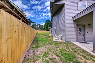 268 Sunrise Dr, Livingston, TX 77351 - Photo 5