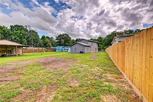 268 Sunrise Dr, Livingston, TX 77351 - Photo 11