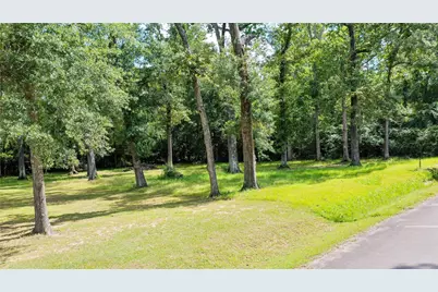 2208 Appian Way, New Caney, TX 77357 - Photo 3