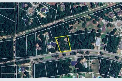 2208 Appian Way, New Caney, TX 77357 - Photo 5