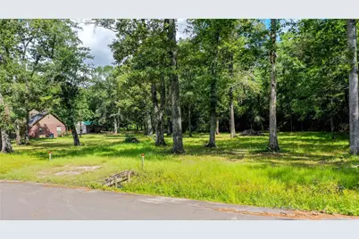 2208 Appian Way, New Caney, TX 77357 - Photo 9