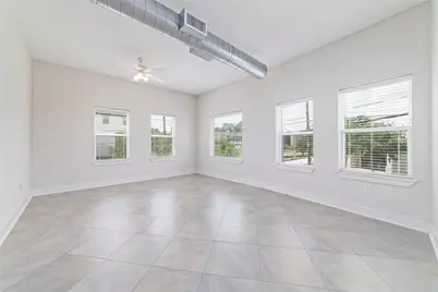 1011 Studemont Street #109, Houston, TX 77007 - Photo 11