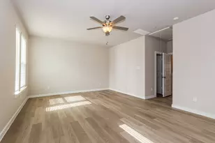 18342 W Centro Cir, Shenandoah, TX 77385 - Photo 11