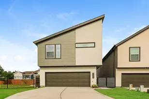 18342 W Centro Cir, Shenandoah, TX 77385 - Photo 1