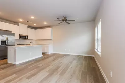 18342 W Centro Circle, Shenandoah, TX 77385 - Photo 5