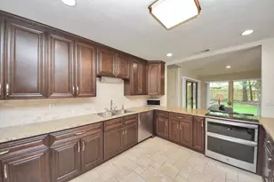 23 Indian Clover Dr, The Woodlands, TX 77381 - Photo 13
