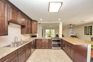 23 Indian Clover Dr, The Woodlands, TX 77381 - Photo 15